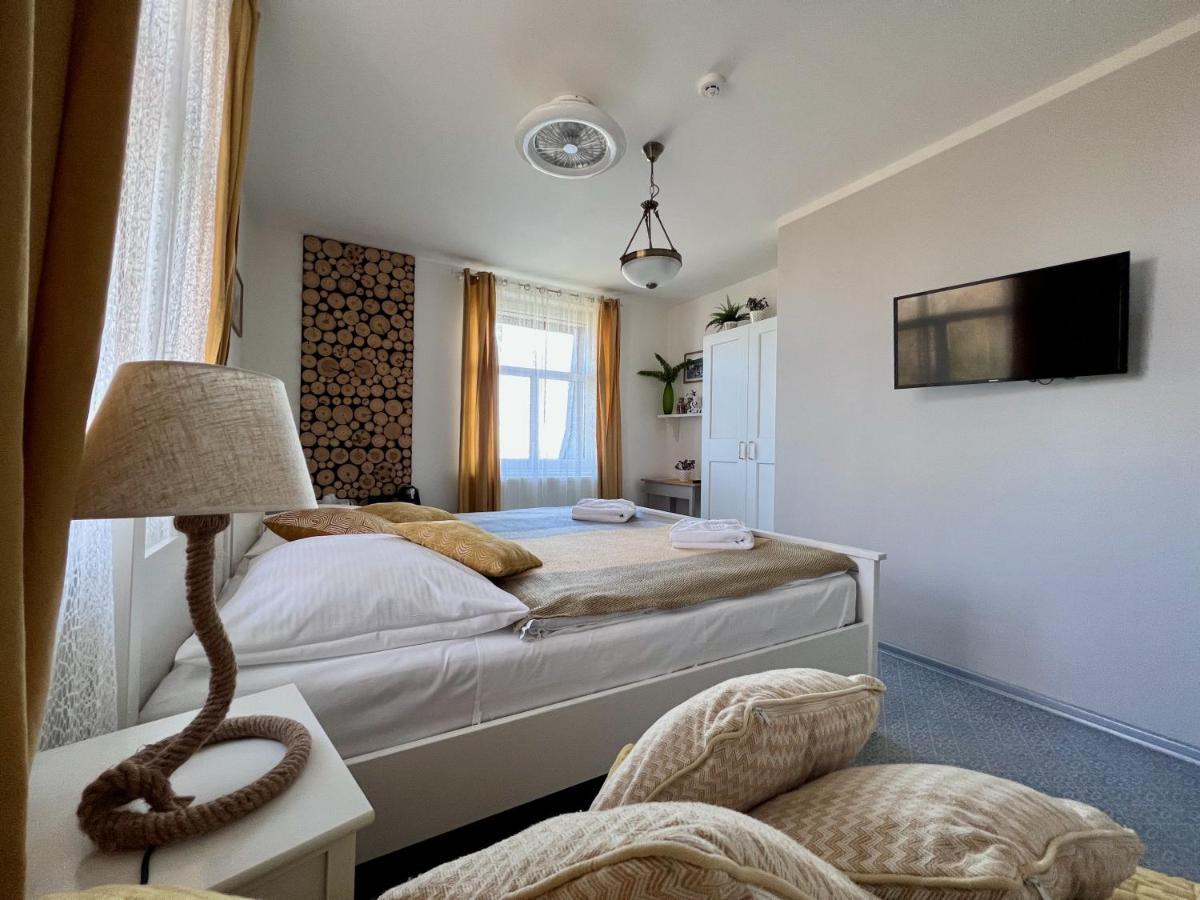 Na Krasne Vyhlidce Hotel Olsina Ngoại thất bức ảnh