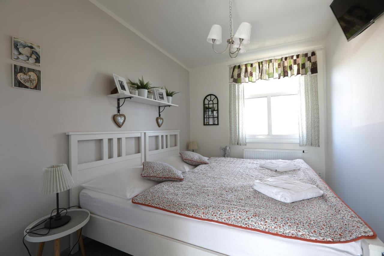 Na Krasne Vyhlidce Hotel Olsina Ngoại thất bức ảnh